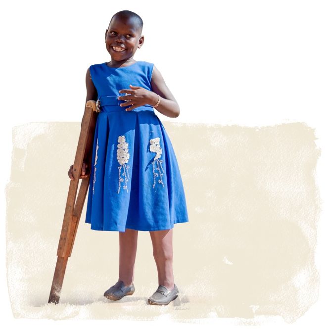 Afrikanisches Mädchen mit Beinprothesen und Unterarmstützen aus Holz